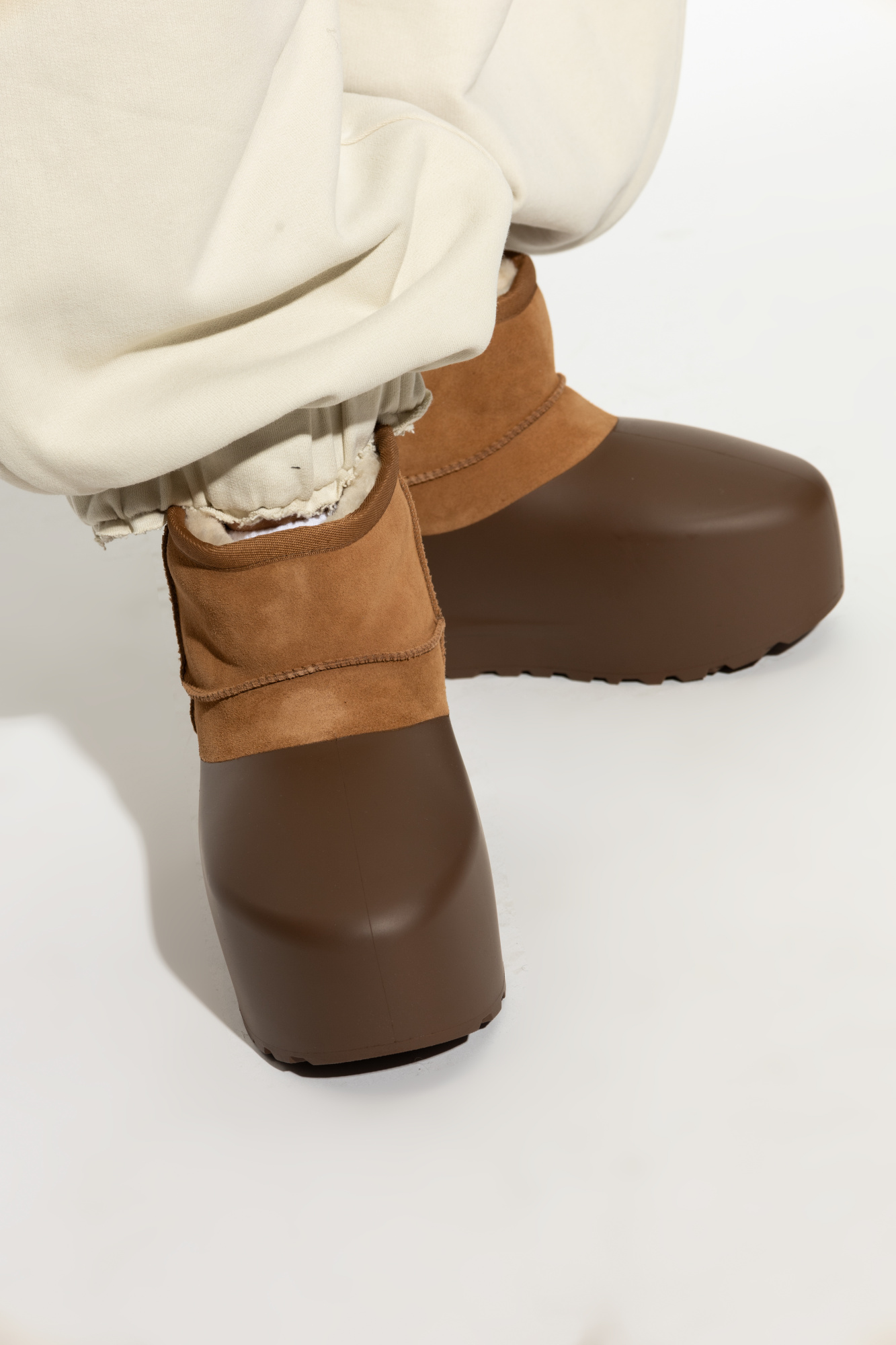 Women's shoes UGG W Classic Mini Pumped Molded Chestnut